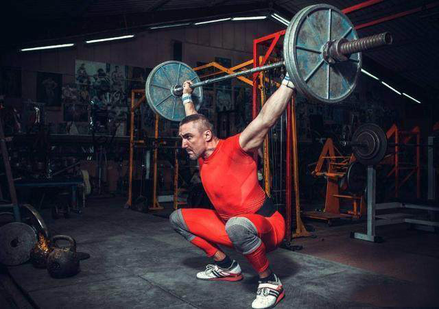 別只會(huì)那幾個(gè)訓(xùn)練動(dòng)作，明明杠鈴還可以這樣用！